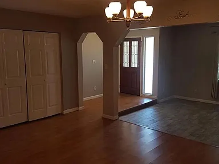 921 W Naranja Ave — Photo 8
