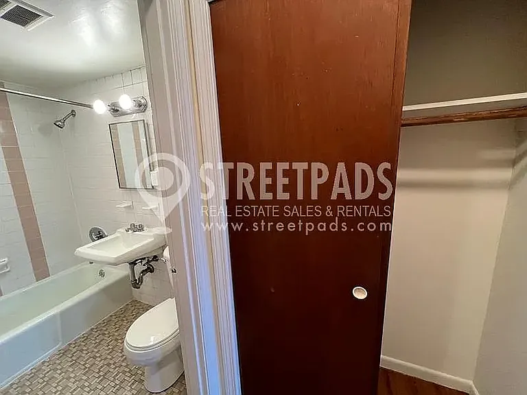 50 S Huntington Ave #11 — Photo 9