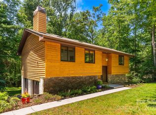 2 Oak Grove Rd, Arden, NC 28704