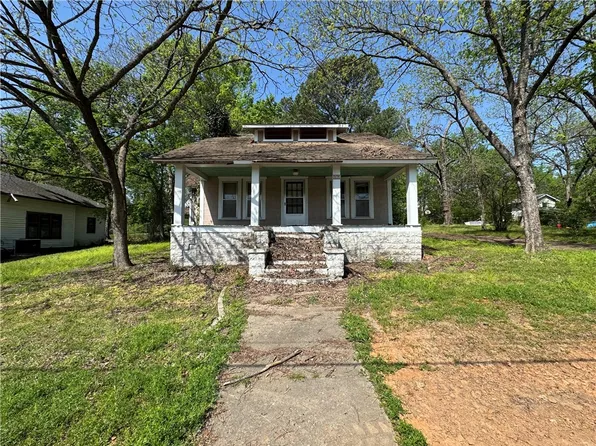 319 N Brown St, Clarksville, AR 72830