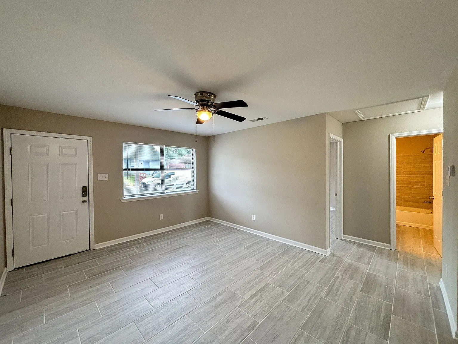 1110 Ruth Ann Dr — Photo 4