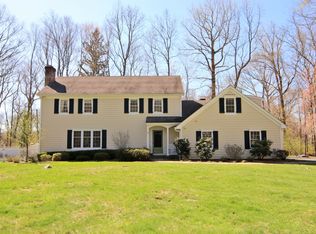 11 Acorn Pl, Ridgefield, CT 06877