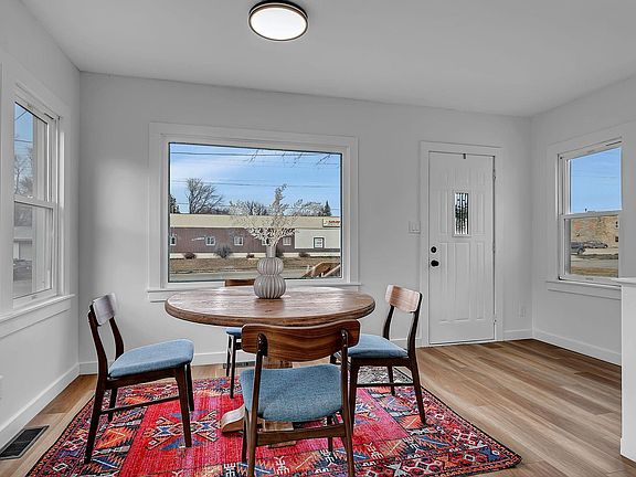4th image of 1106 Black Oak Ave