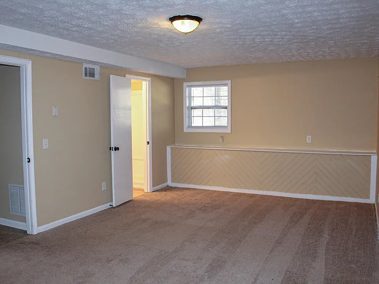 2968 Tara Woods Dr — Photo 3