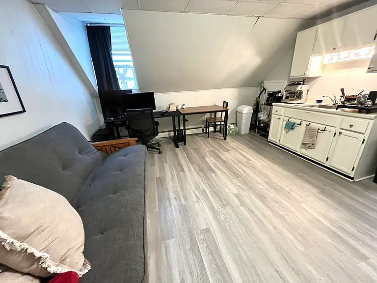 65 Saint Lawrence St #5 — Photo 7