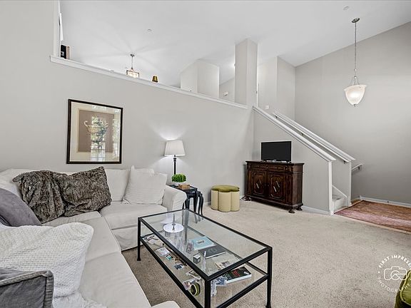 3rd image of 1146 Kilbery Ln #1146