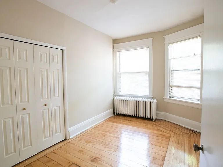 2216 E Ivanhoe Apartments — Photo 50