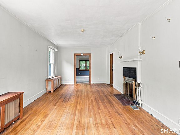 4th image of 14 Kellogg Street