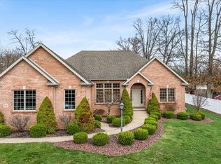 111 Heartland Dr, Butler, PA 16001