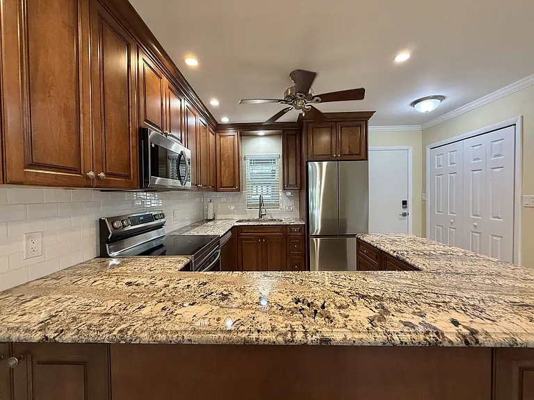 4533 Marine Pkwy #101 — Photo 8