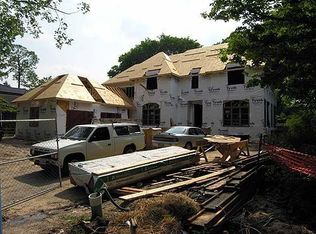 1221 Sheridan Rd, Wilmette, IL 60091