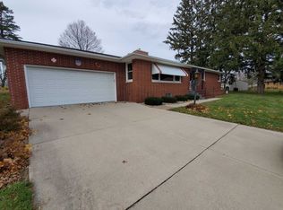 2511 Sunny Ridge Ct, Monroe, WI 53566