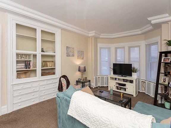 2nd image of 112 Anderson Pl APT 5