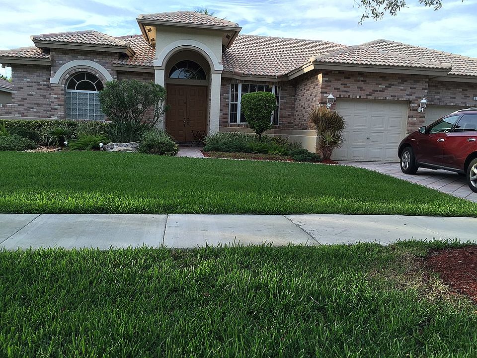 1st image of 13201 Parkside Ter