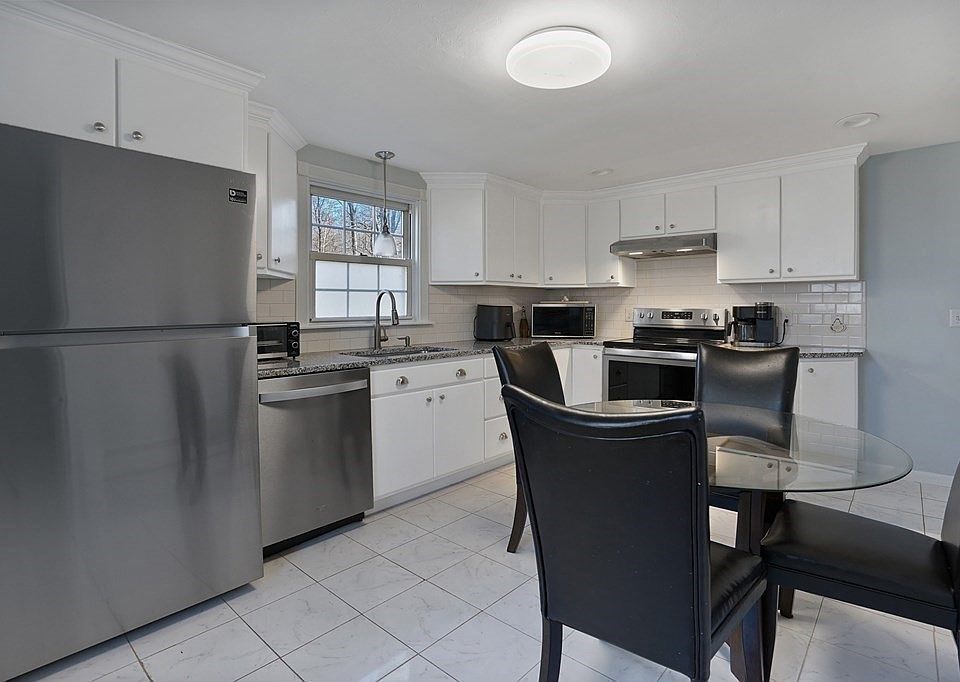 7 Ventura St, Ludlow, MA 01056 Zillow