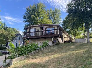 430 W 12th St, Hermann, MO