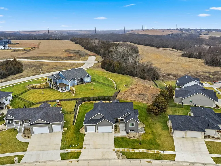 8849 Moonbug Ln — Photo 62