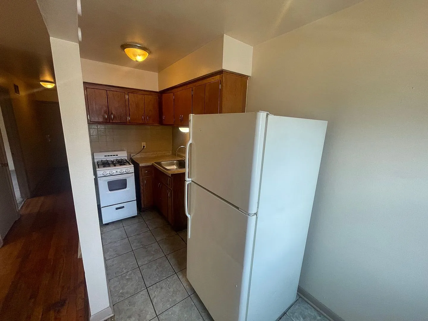 1320 S 26th St. (8 unit) — Photo 2