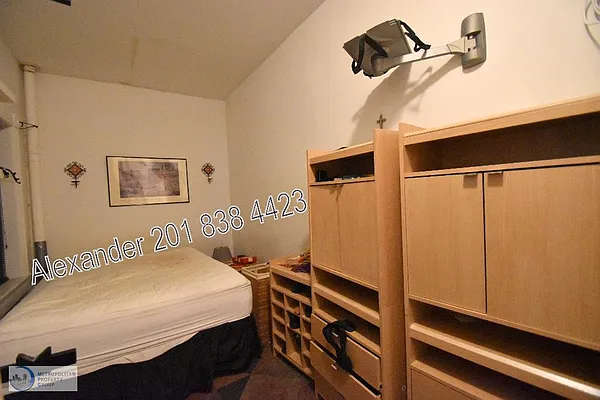 Rented by Metropolitan Property Group | media 2