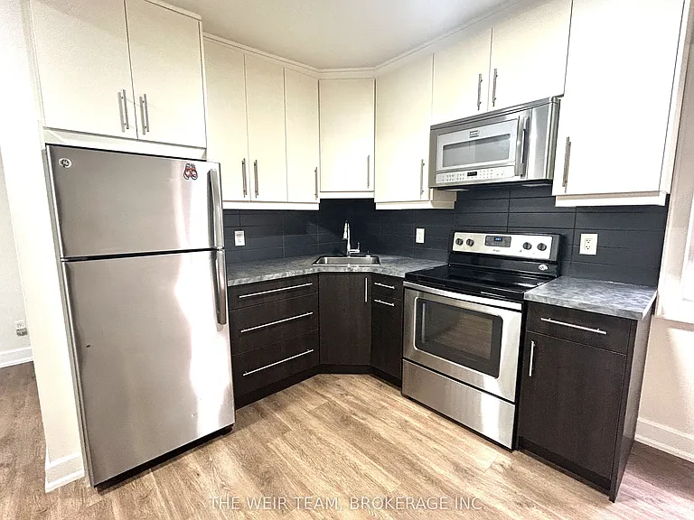 35 Rushbrooke Ave #UPPER — Photo 5