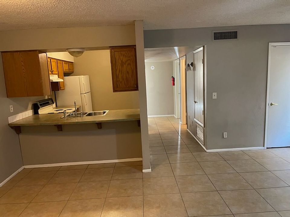 1843 N Spring St/4 Plex Apartment Rentals Mesa, AZ Zillow