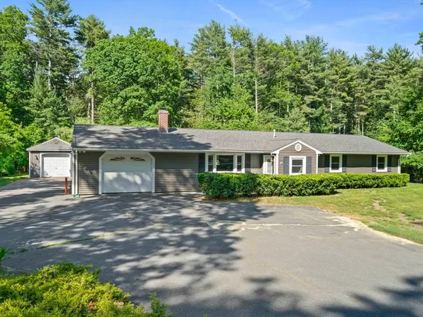 200 Pleasant St, Pembroke, MA 02359
