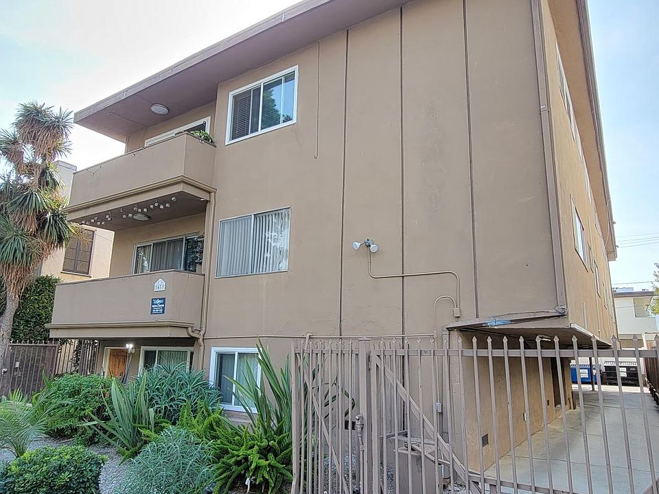 1st image of 1433 S Holt Ave #B2