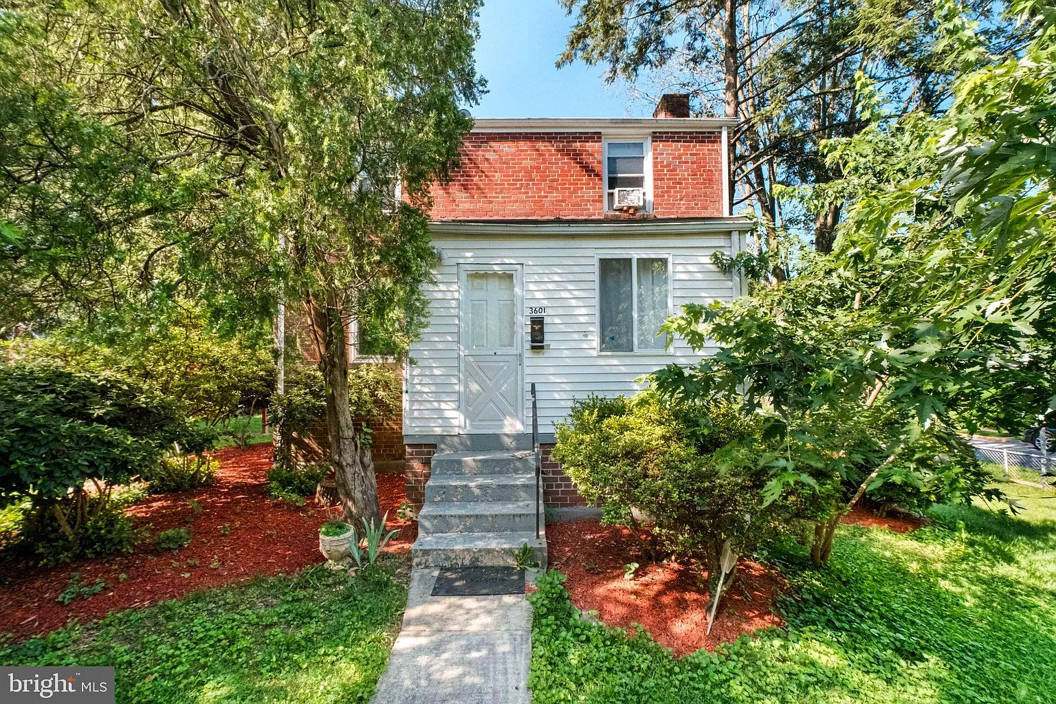 3601 Longfellow St photo 1
