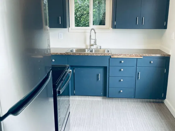 819 S 16th St APT 1, Tacoma, WA 98405