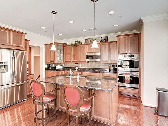 5th image of 600 Overlook Park Dr #76