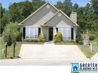 203 Flagstone Ln, Calera, AL 35040