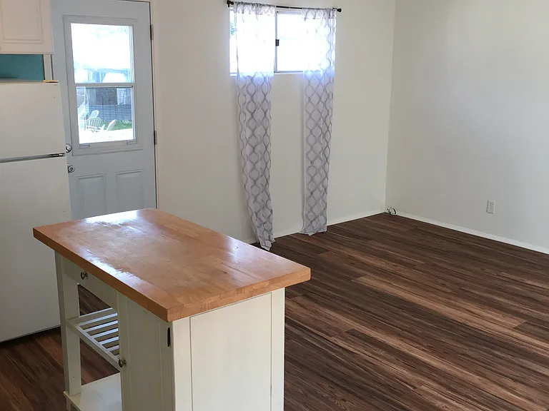 641 Del Monte Ave #B — Photo 4