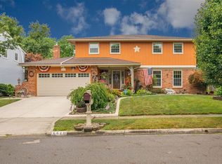 6611 Goldenrod Dr, Columbus, OH