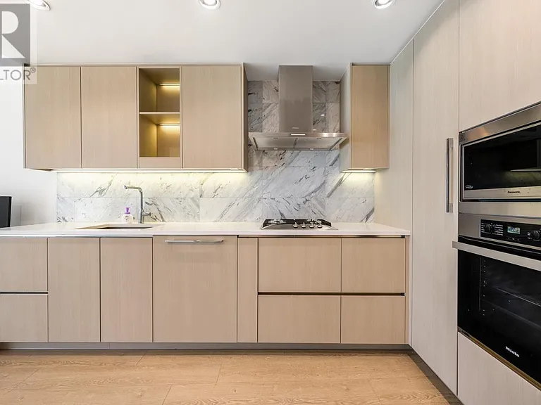 89 Nelson St #412 — Photo 3