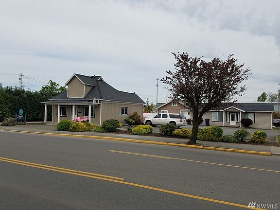 4th image of 719 Griffin Ave