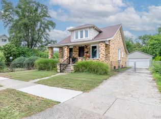 21059 Westview Ave, Ferndale, MI 48220