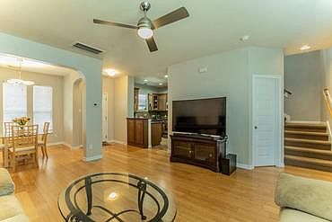 3rd image of 2804 Bond Dr