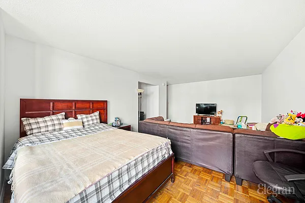 Rented by Elegran | media 10