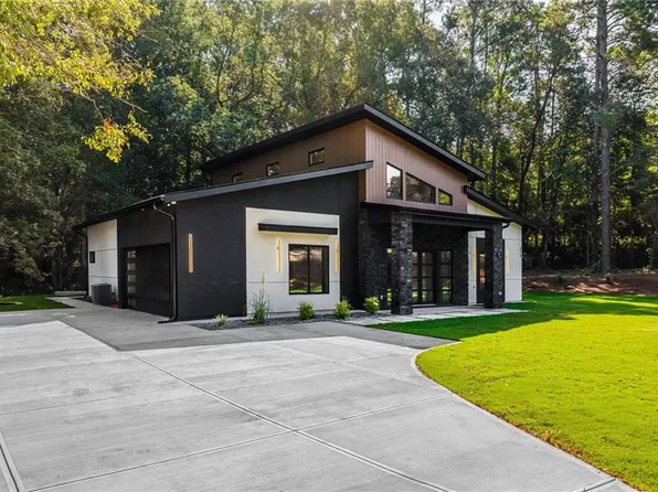 670 Loganville Hwy, Winder, GA 30680