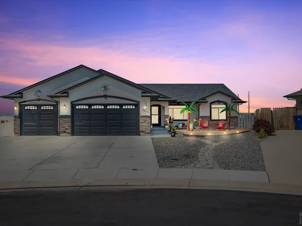 2413 Meadowlark Ln, Pueblo, CO 81008