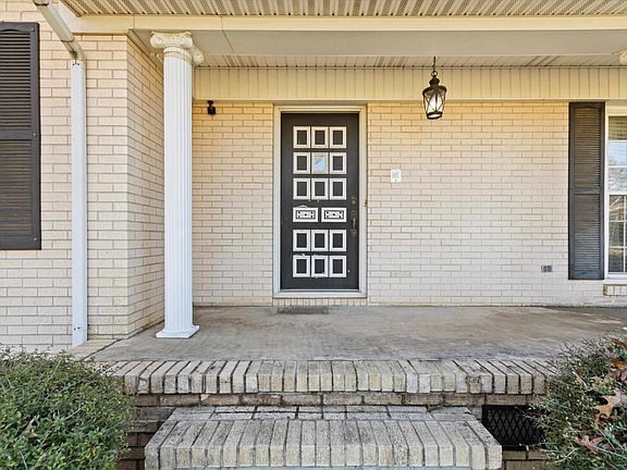 3rd image of 16088 Lucas Ferry Rd