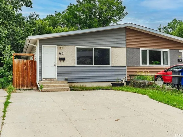 92 Davidson CRESCENT, Saskatoon, SK S7L 4A1