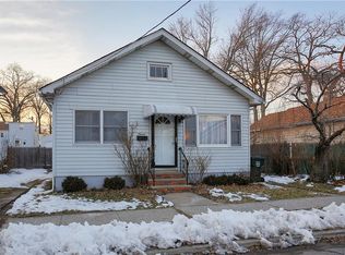 11 5th Ave, Avenel, NJ 07001