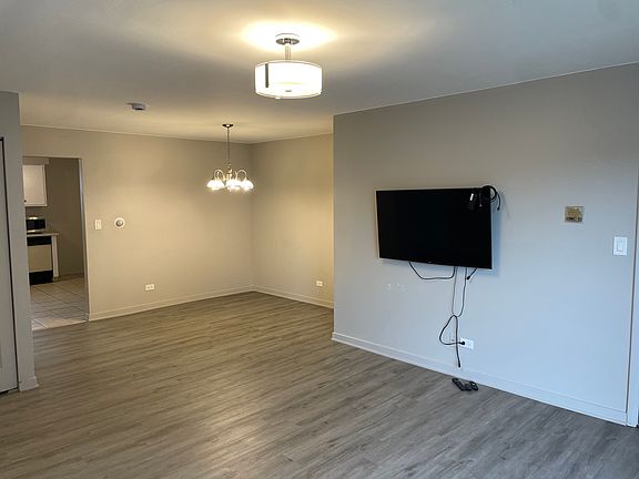 2nd image of 3606 Salem Walk APT A1