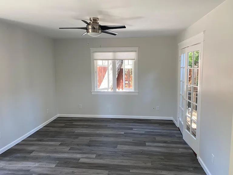 307 W Matilija St — Photo 4