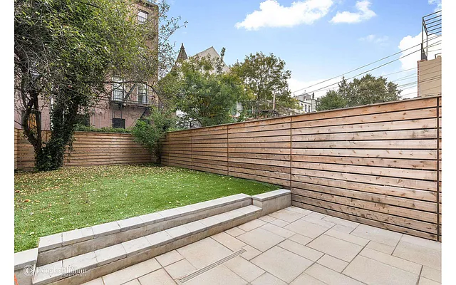 Sold by Douglas Elliman | media 23