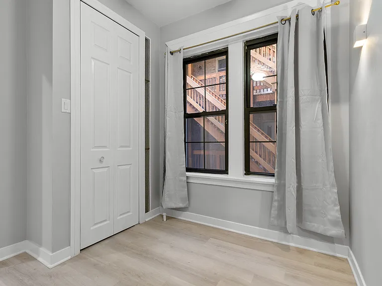 1127 W Farwell Ave #105 — Photo 10