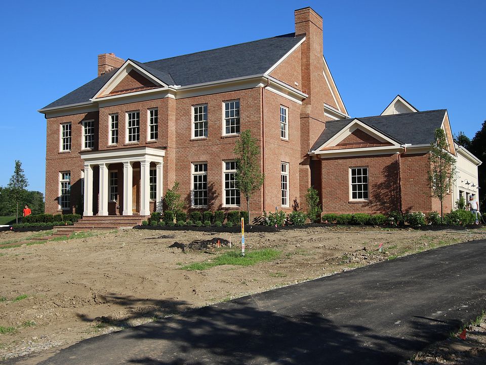 1st image of 4462 N Gate