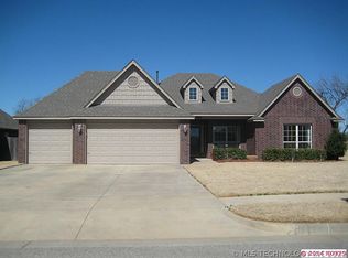 12203 E 70th St, Owasso, OK 74055