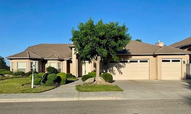 1457 Penny Way photo 1